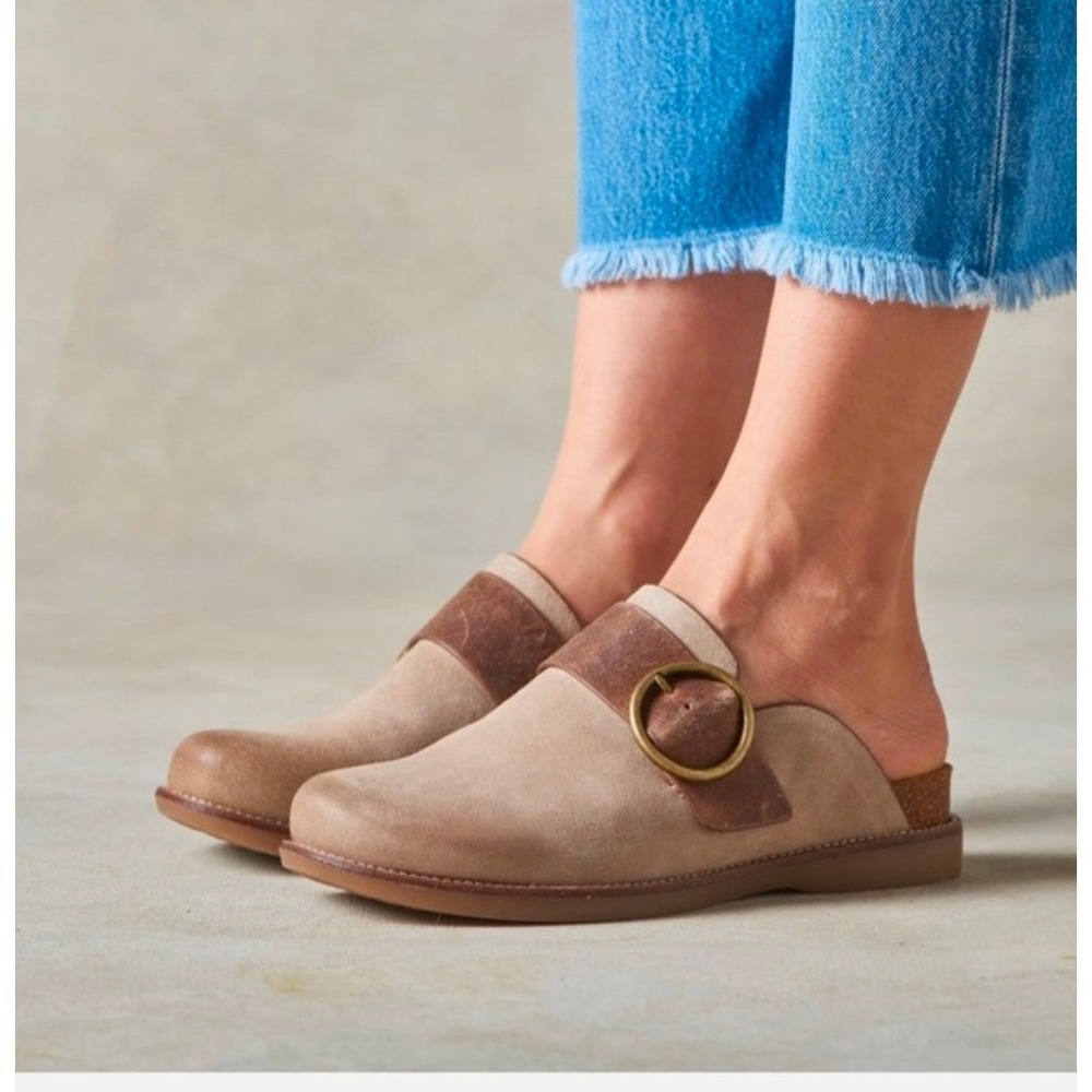 Sofft Billie Womens Gray Suede Leather Clog Mules Buckle Shoes size 7M